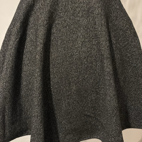 Super cute skirt - Picture 3 of 5